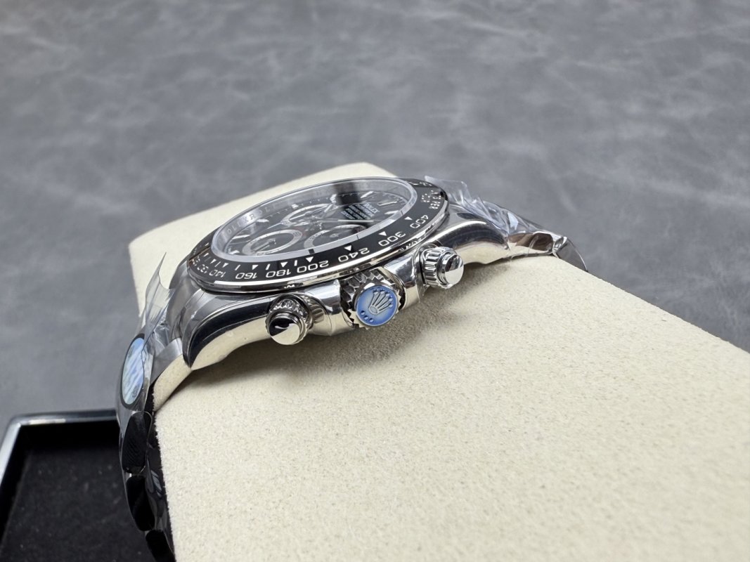 Rolex Daytona Black Dial Chronograph Steel Watch view