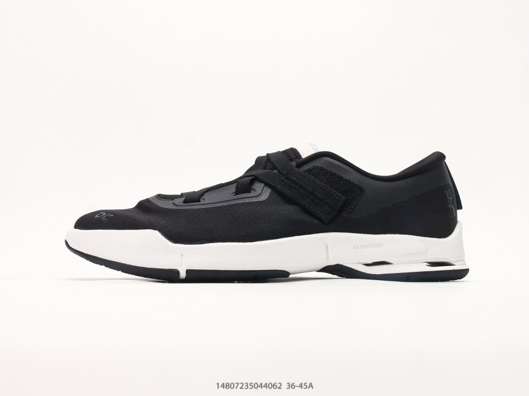 On Cloudnova Moon Black White UA Replica Sneaker