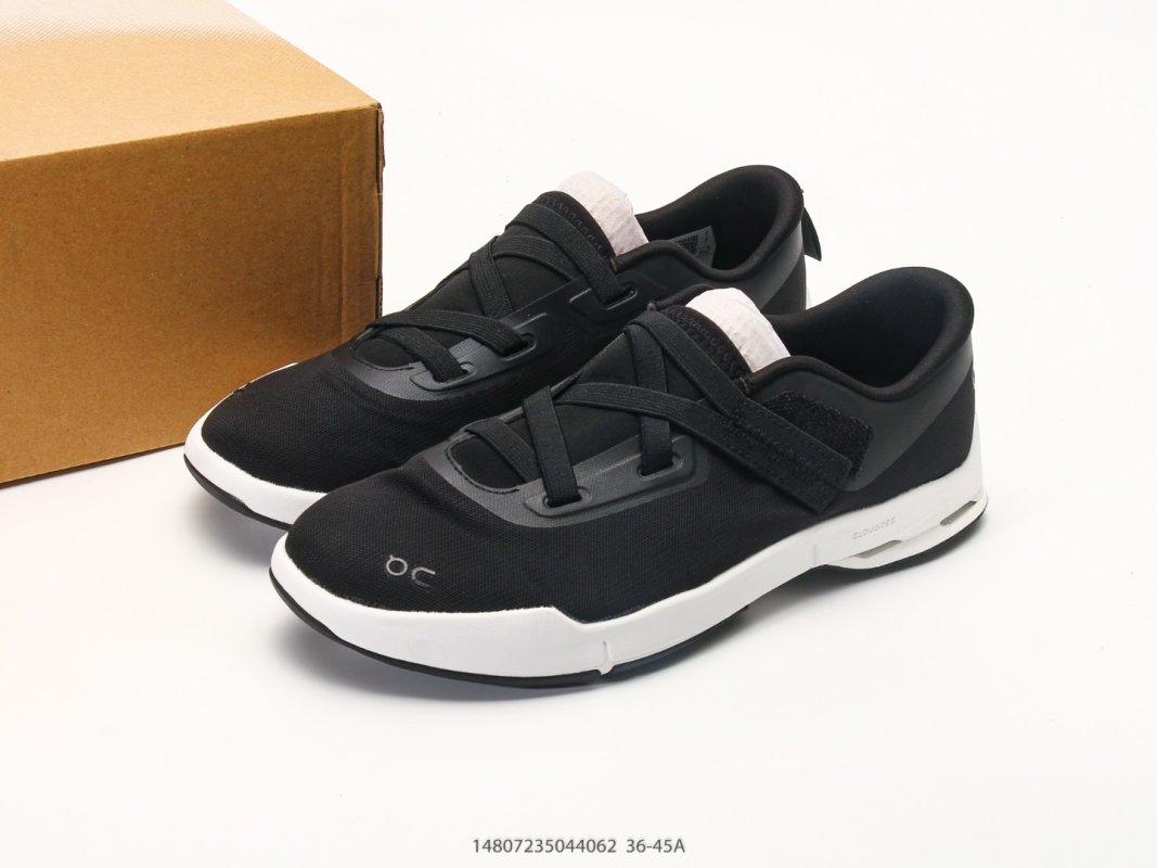 On Cloudnova Moon Black White UA Replica Sneaker view