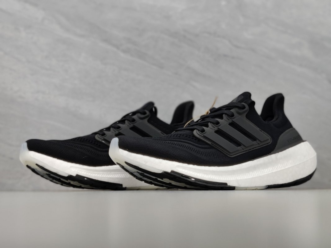 Adidas Ultraboost 23 Black White Low Running Shoe view
