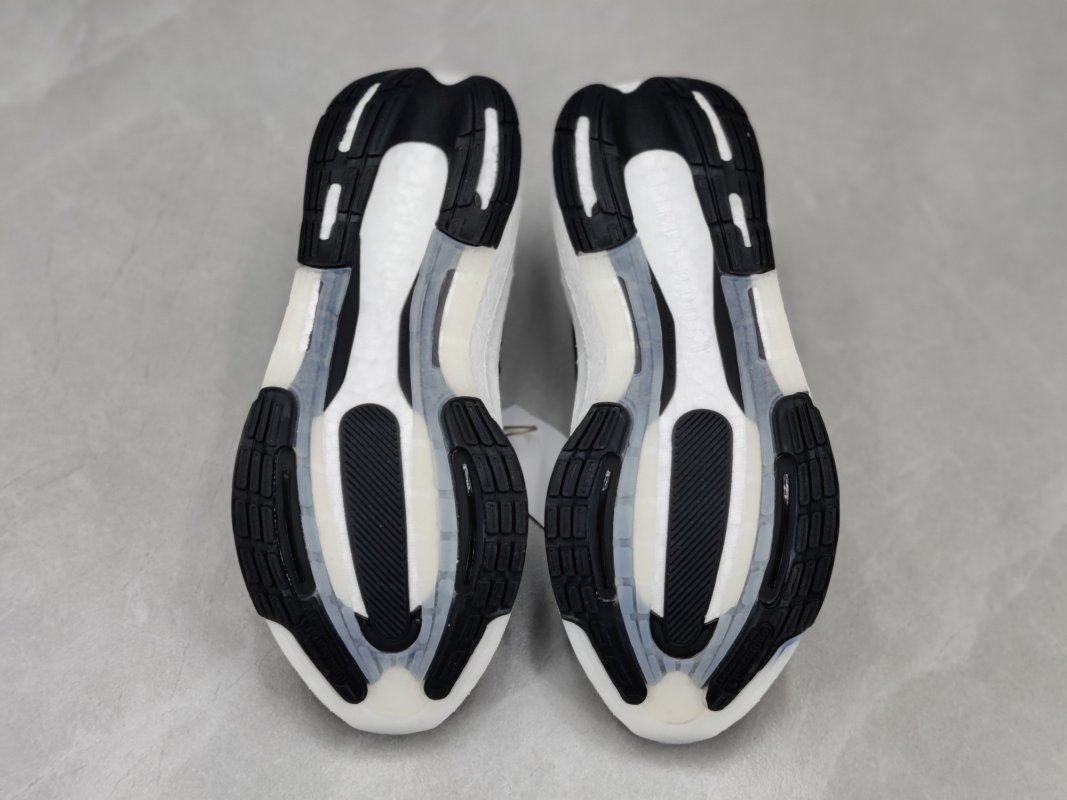 Adidas Ultraboost 23 Black White Low Running Shoe view