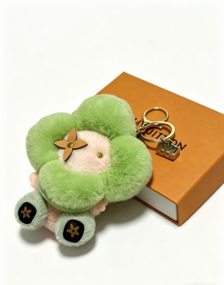 Louis Vuitton Anger Forest Plush Keychain Bag Charm Green view 2