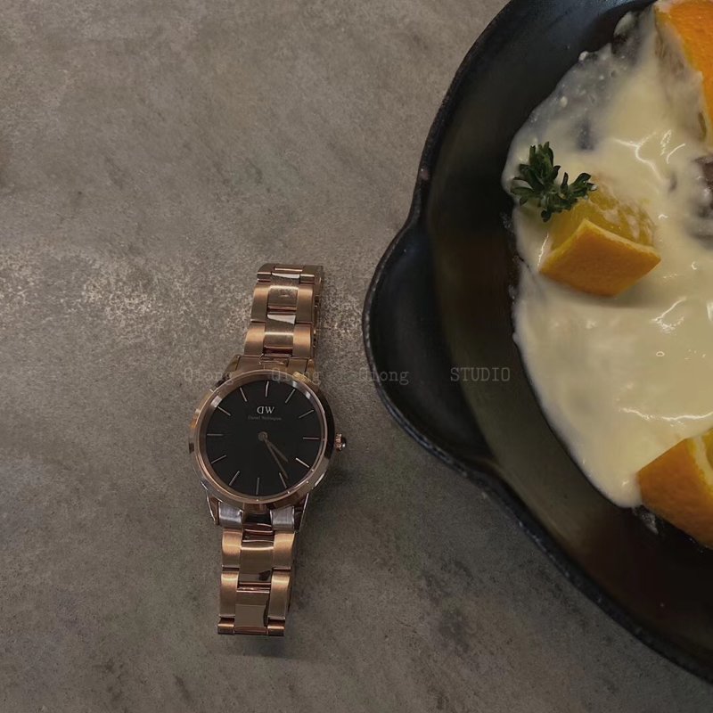 Daniel Wellington 32mm Classic Black Gold Replica Watch view