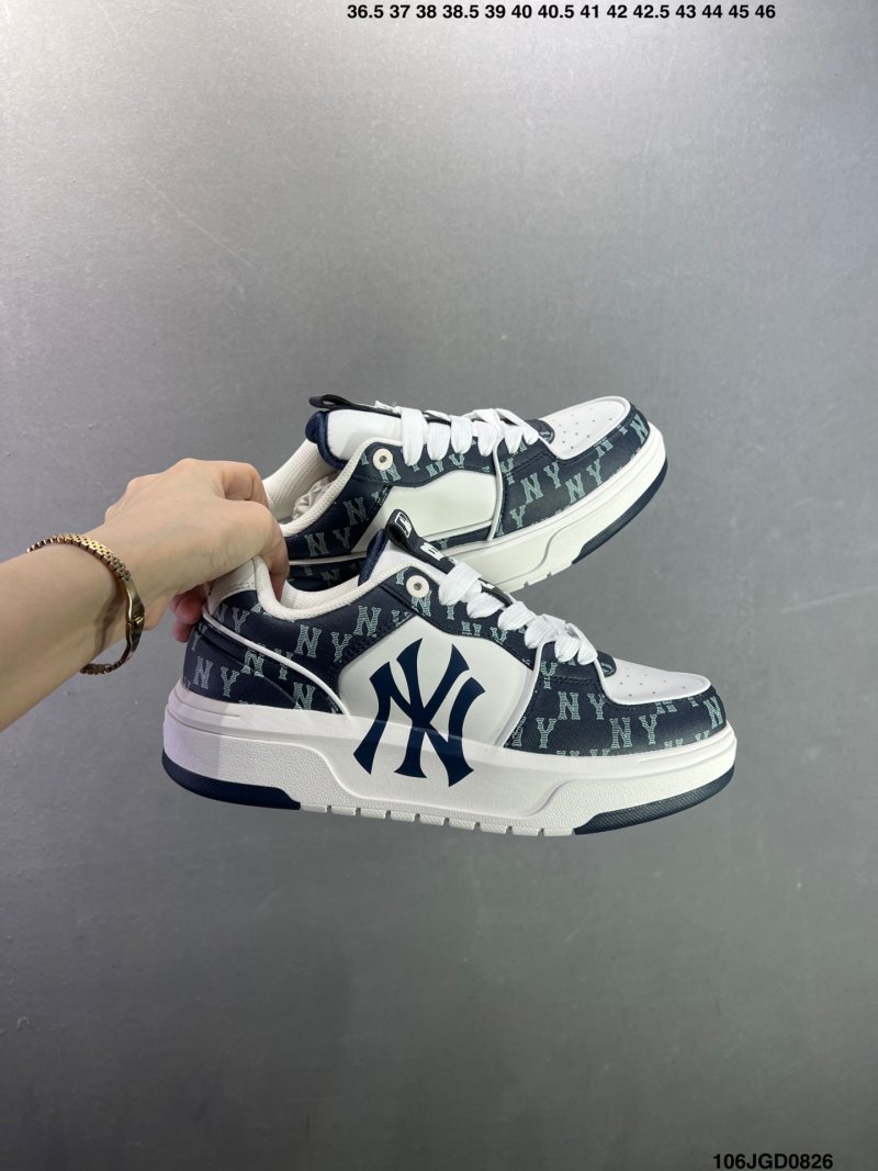 MLB Chunky Liner New York Yankees Navy White Low-Top Sneaker view