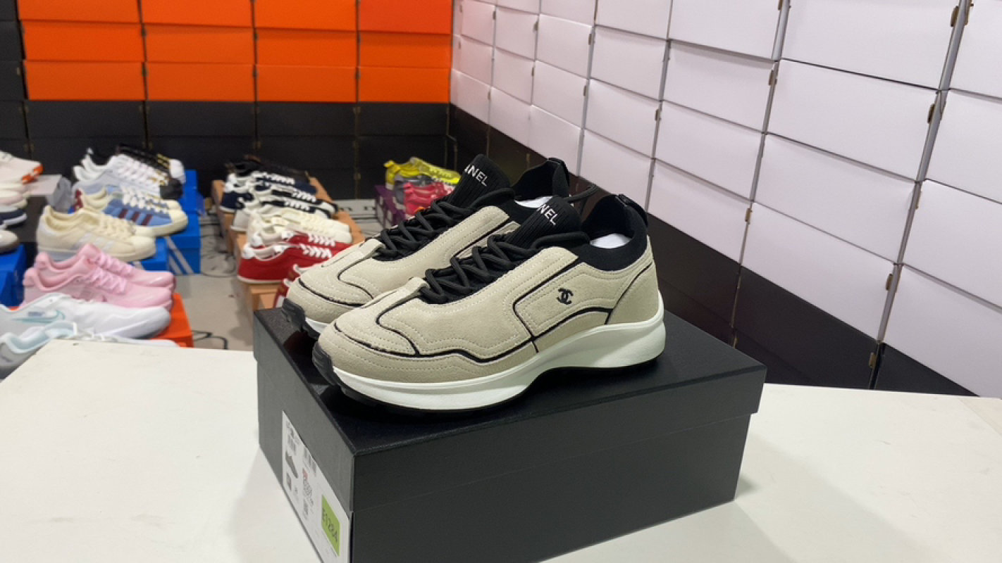 Chanel 2026A Black White Colorblock Casual Sneaker UA Rep