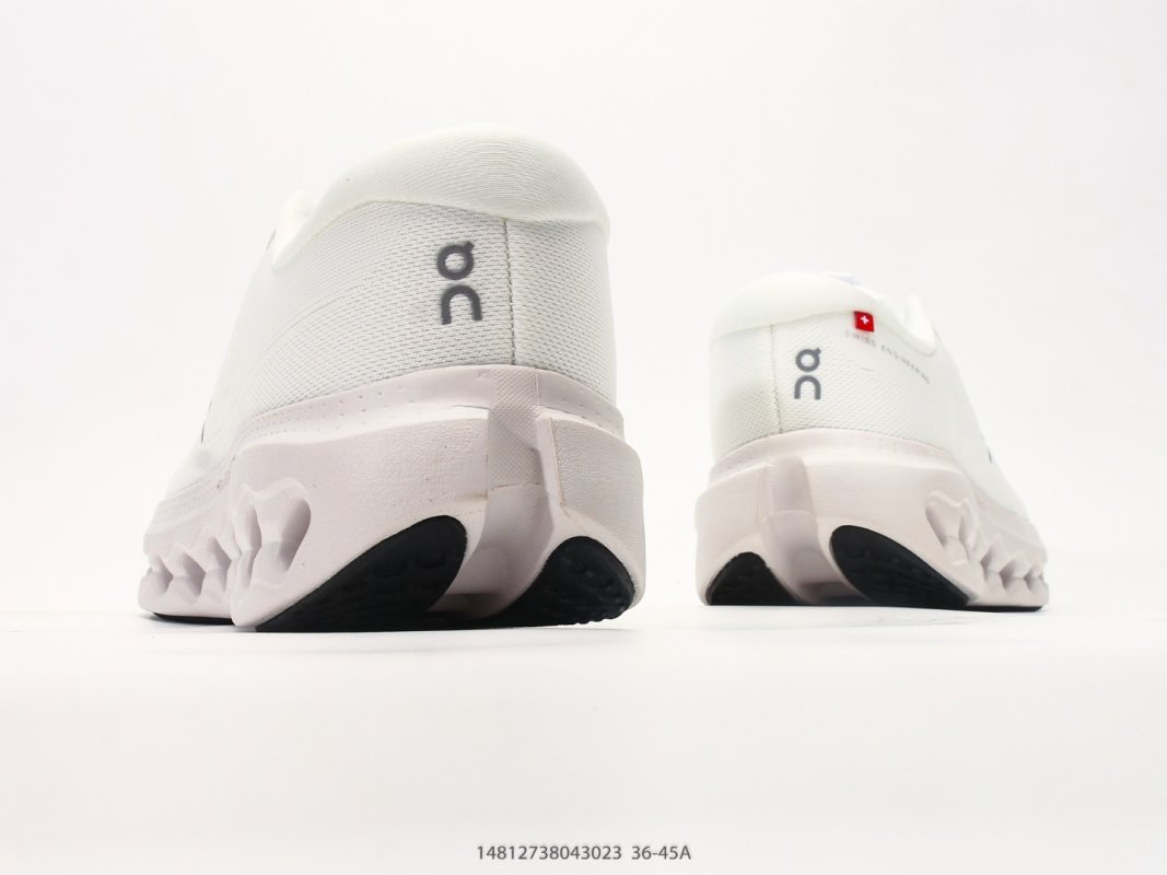 On Cloudsufer 3 White Grey Low-Top Running Shoe view