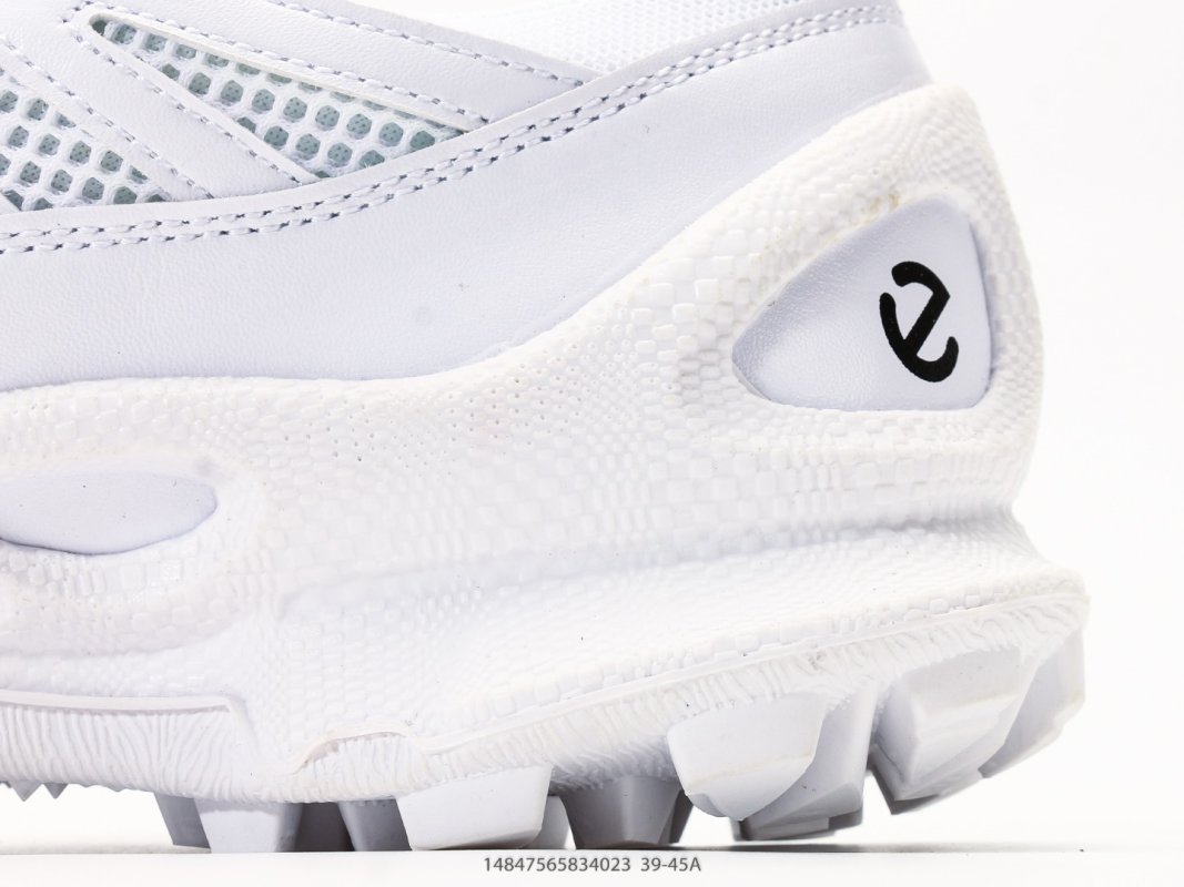 ECCO BIOM C25 Anniversary White Running Shoe view