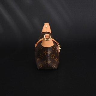 Louis Vuitton Pochette Métis Monogram Canvas Shoulder Bag view 4
