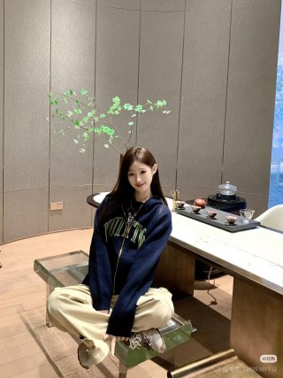 Notting Hill Vintage Navy Zip Hoodie Replica view 15