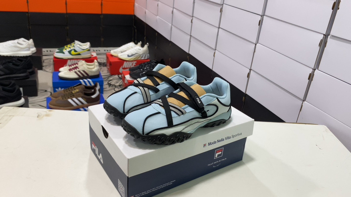 FILA Pebble Sandal Vintage Blue Yellow Mary Jane Strap