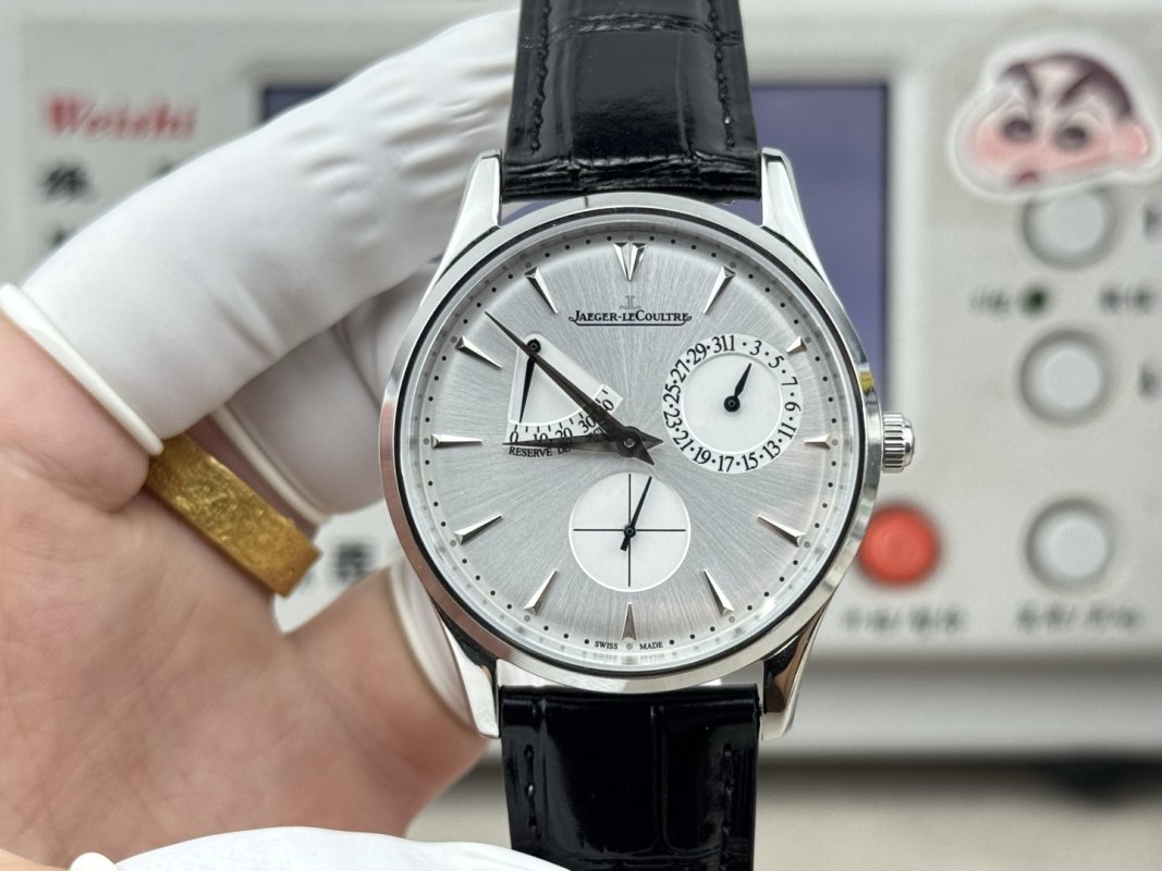 Jaeger-LeCoultre Master Ultra Thin Reserve de Marche 39mm Silver Dial Rep Watch view