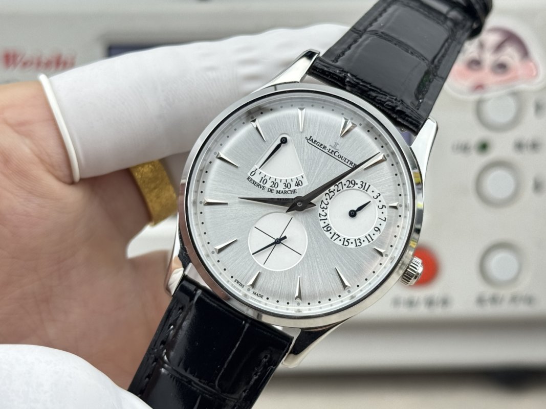 Jaeger-LeCoultre Master Ultra Thin Reserve de Marche 39mm Silver Dial Rep Watch view