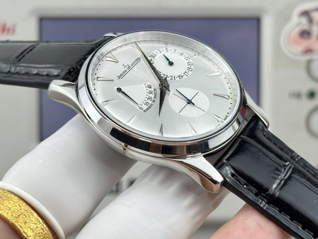 Jaeger-LeCoultre Master Ultra Thin Reserve de Marche 39mm Silver Dial Rep Watch view
