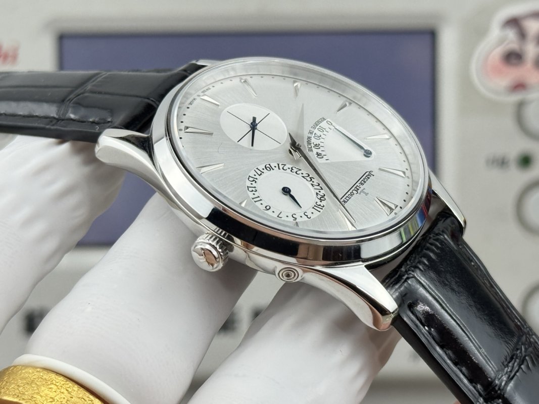 Jaeger-LeCoultre Master Ultra Thin Reserve de Marche 39mm Silver Dial Rep Watch view