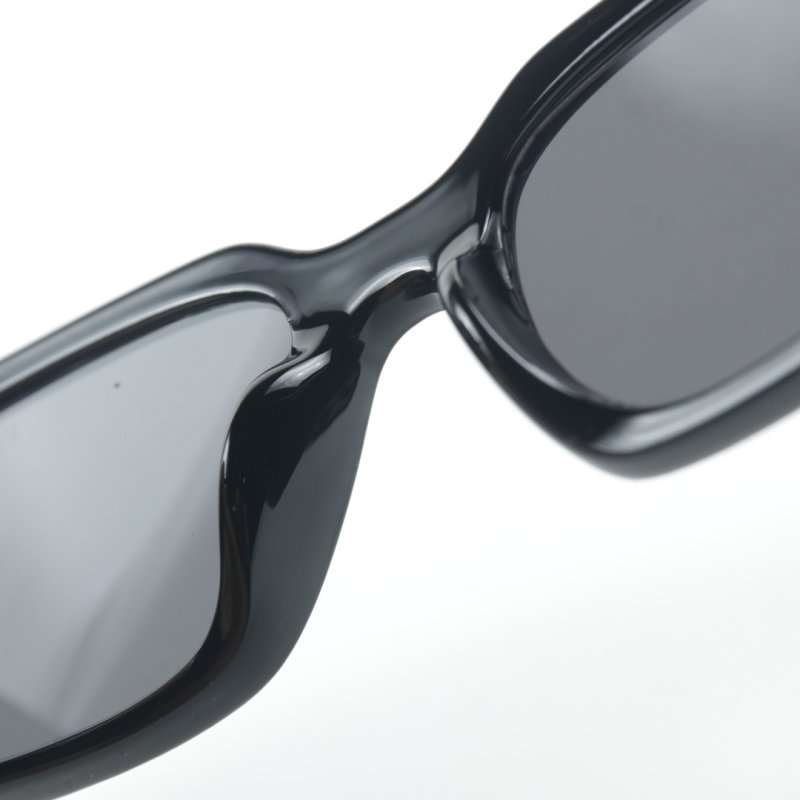 Prada 23SS Black Rectangle Sunglasses UA Replica view