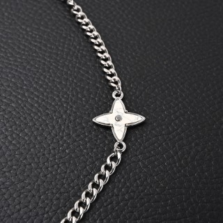 Louis Vuitton Monogram Sunrise Floral Necklace M01211 - Silver view 5