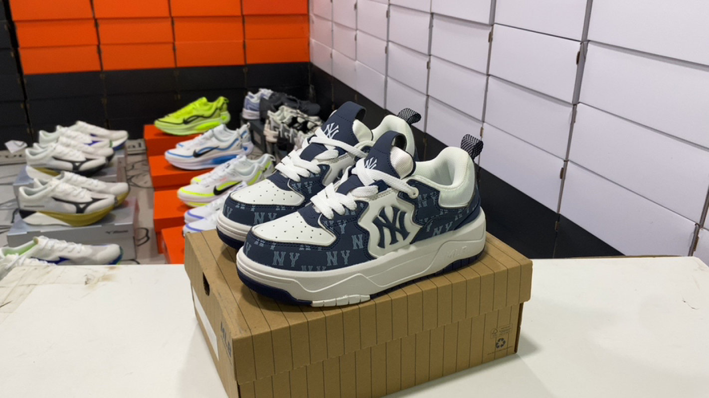 New Balance 550 Navy White Cream Chunky Liner UA Replica