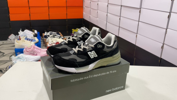 New Balance 992 Black White Retro Running Shoe