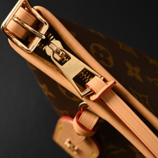 Louis Vuitton Carryall East West Monogram Canvas Shoulder Bag M28101 view 8