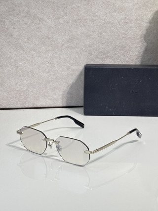 Dior BlackSuit S19U Silver Gray Sunglasses UA Rep view 4