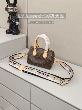 Louis Vuitton Onthego Monogram Canvas Tote Bag Beige view 6