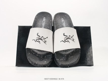 Arc'teryx Slipper Black White UA Replica