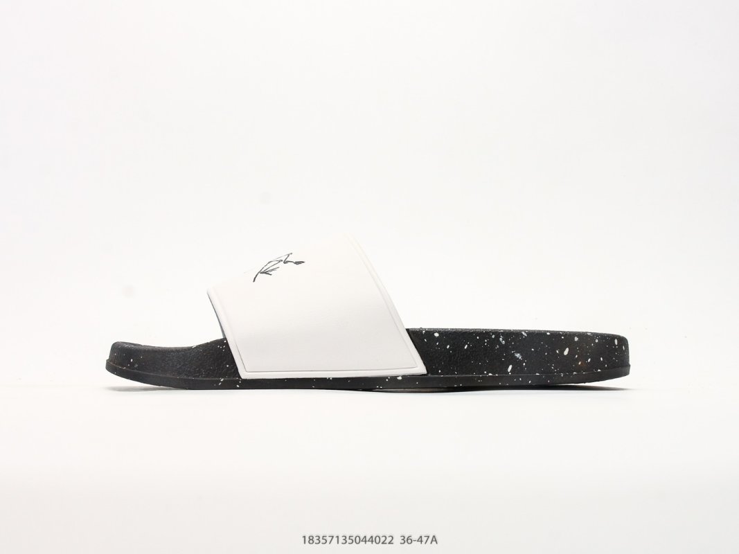 Arc'teryx Slipper Black White UA Replica view