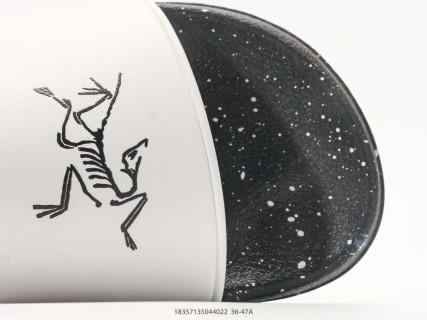 Arc'teryx Slipper Black White UA Replica view 6