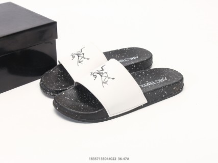 Arc'teryx Slipper Black White UA Replica view 7