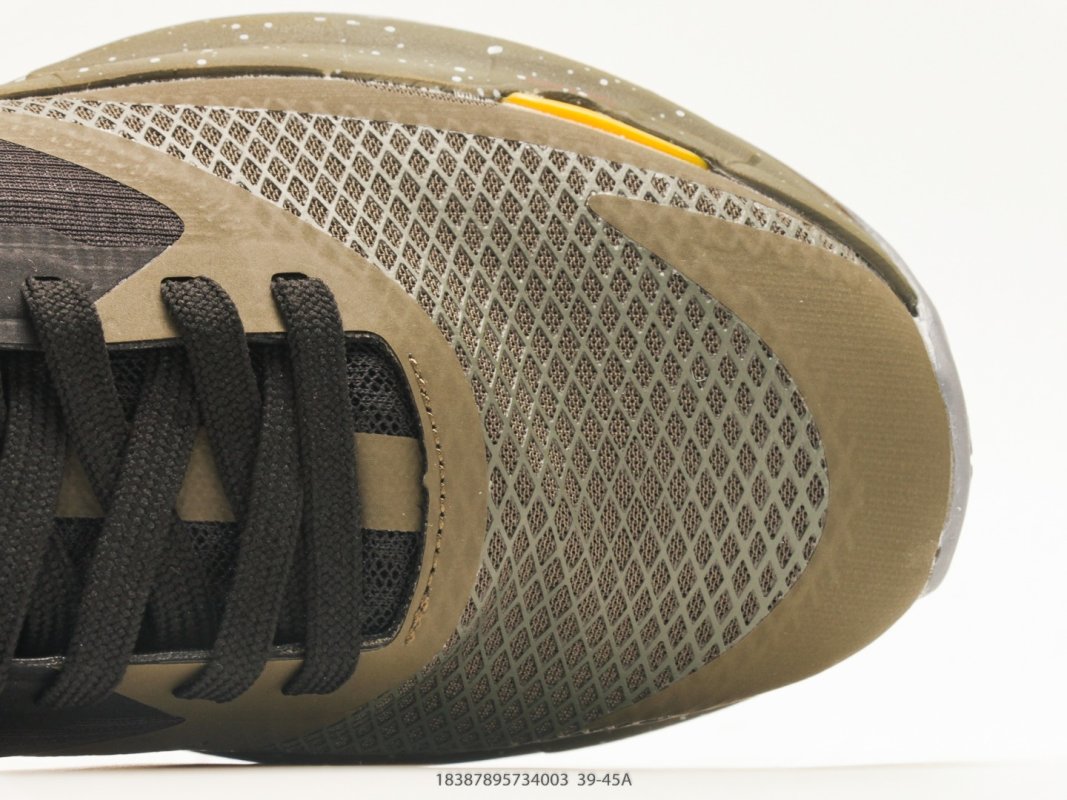 The North Face VECTIV ENDURIS 3 Trail Running Shoe Black Olive Yellow view