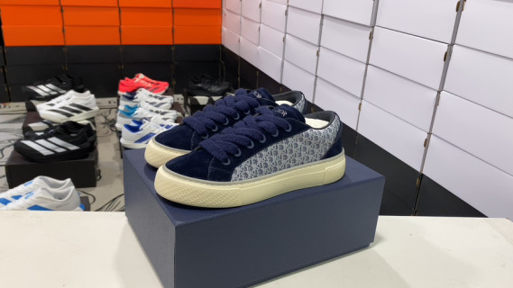 Dior B33 Tennis Navy Canvas Cream Low-Top Sneaker