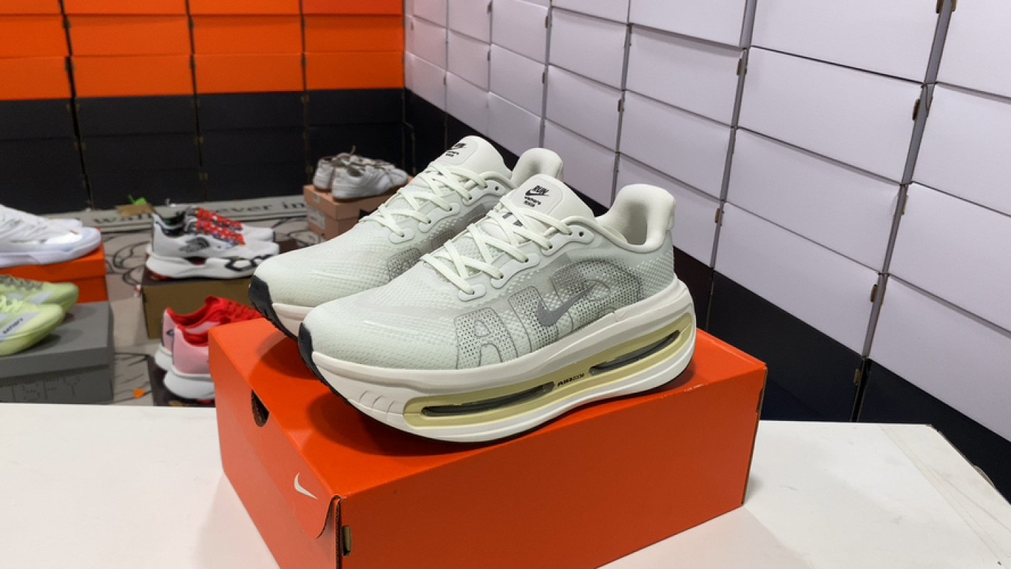 Nike Vomero Premium White Running Shoe UA Replica
