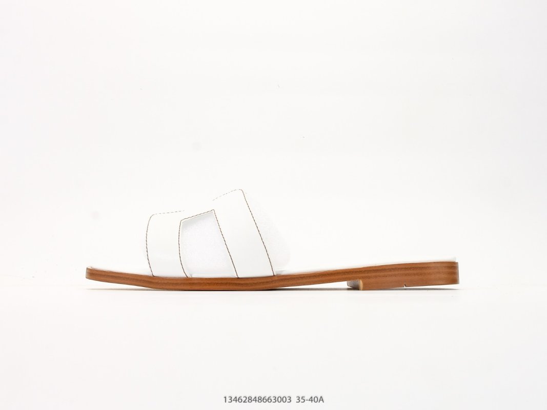 Hermès Oran Lychee Leather Brown Slide Sandal UA Rep view
