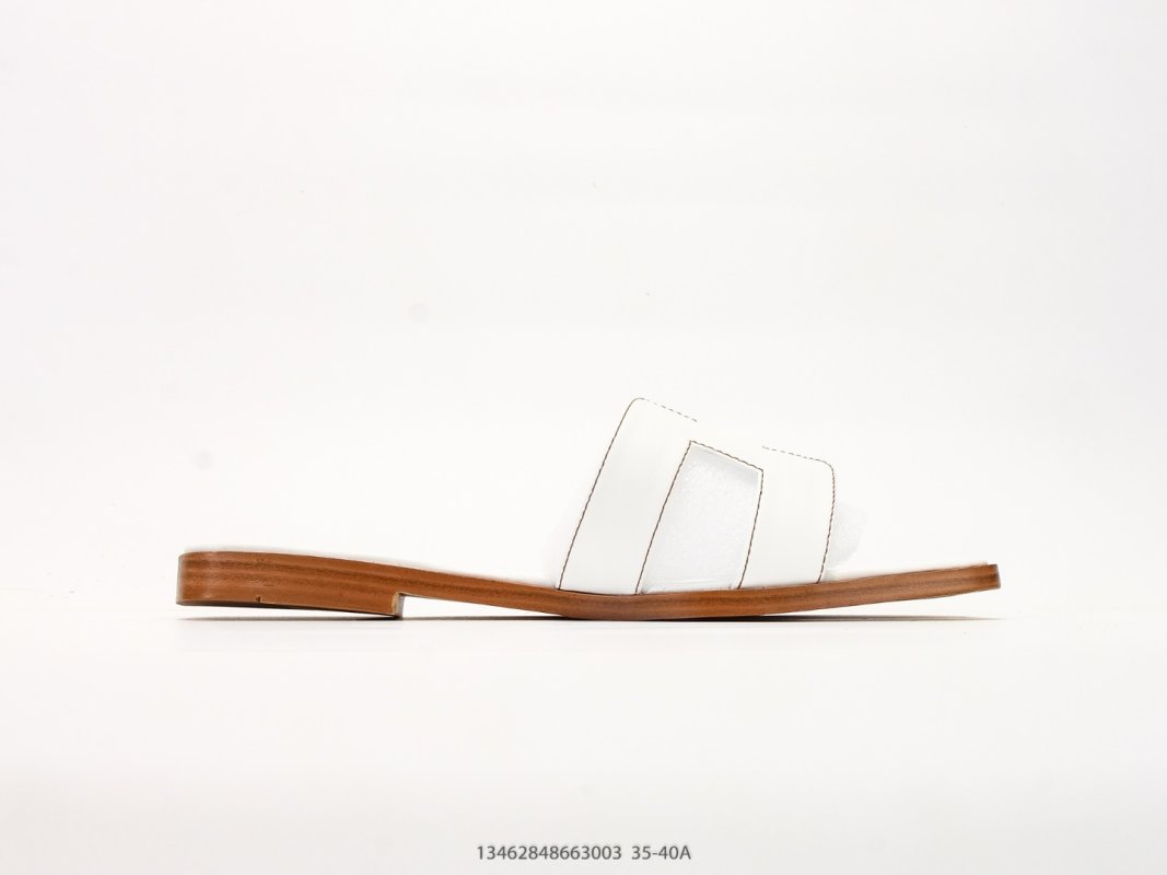 Hermès Oran Lychee Leather Brown Slide Sandal UA Rep view