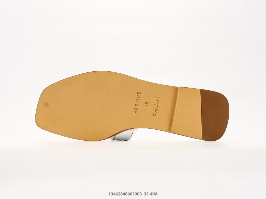 Hermès Oran Lychee Leather Brown Slide Sandal UA Rep view