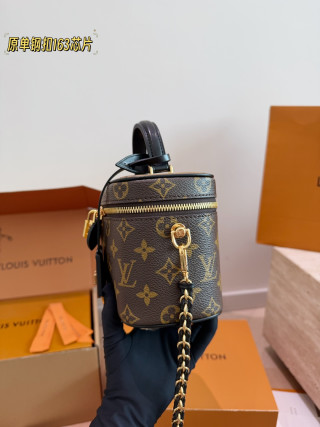 Louis Vuitton Monogram Vanity Chain Box Bag Replica - Golden Hardware view 3