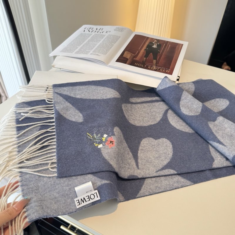 Loewe Reversible Cashmere Scarf - Soft Dual-Tone view