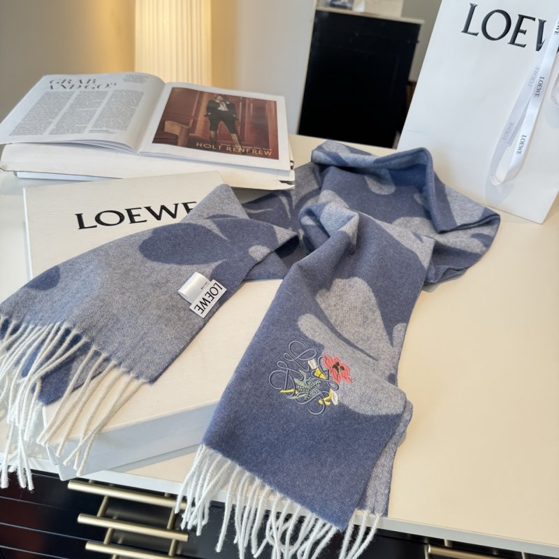 Loewe Reversible Cashmere Scarf - Soft Dual-Tone view