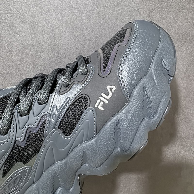 FILA FERN Chunky Dad Shoe Grey Black Low Top view