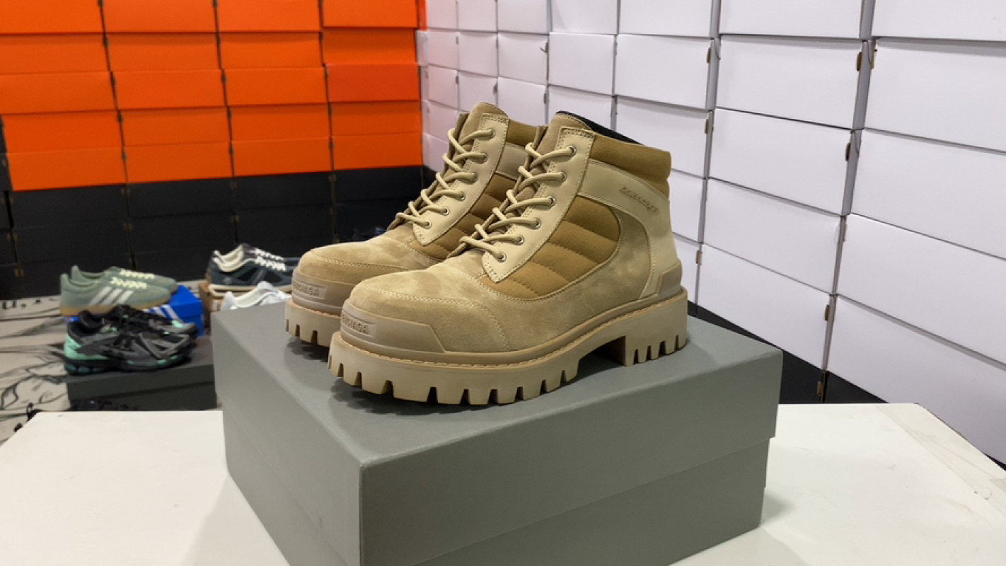 Balenciaga Strike Combat Boot Distressed Beige Canvas UA