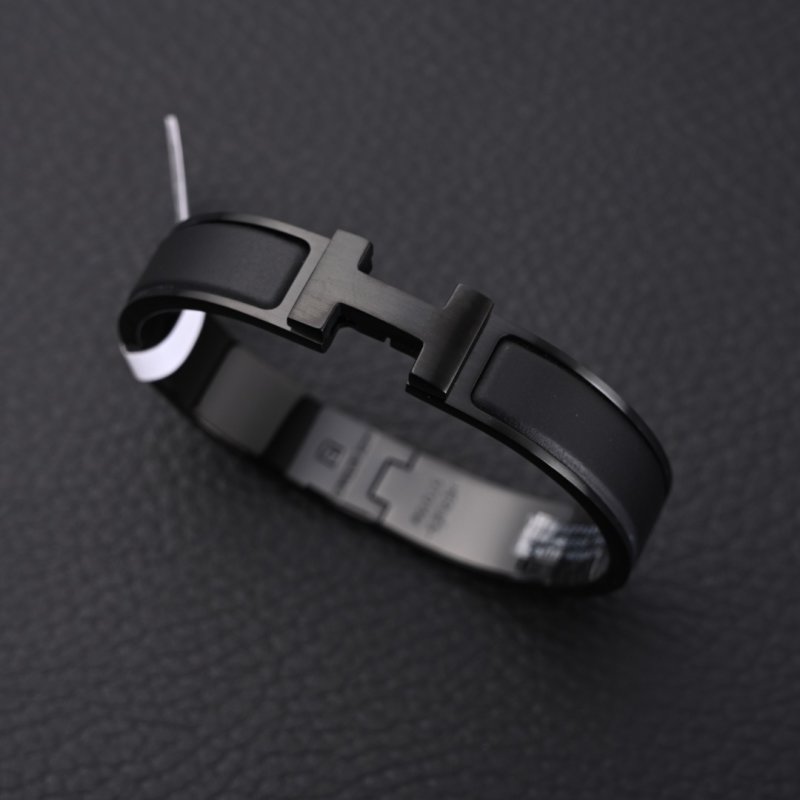 Hermès Clic H Enamel Bracelet Black Gold view