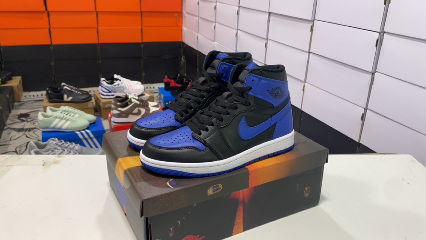 Jordan Air Jordan 1 Retro High OG Royal Blue Black White