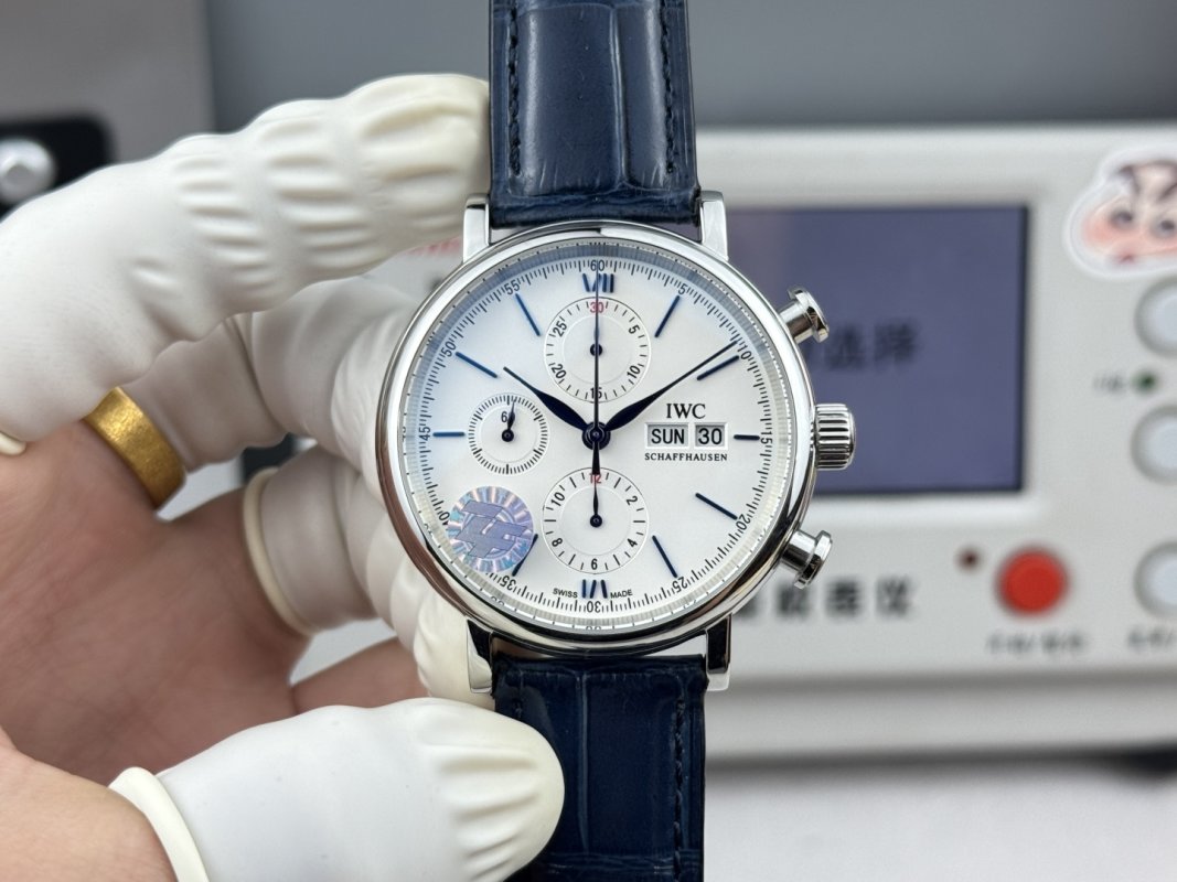 IWC Portofino Chronograph 42mm Stainless Steel White Dial view