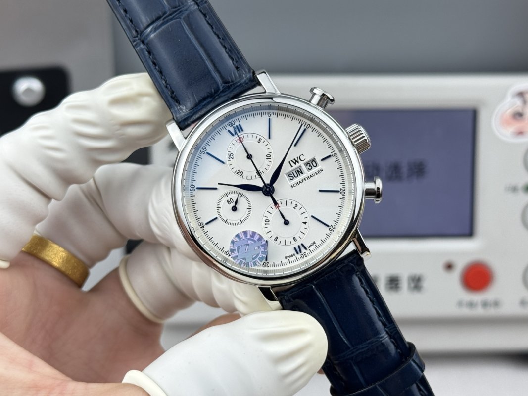 IWC Portofino Chronograph 42mm Stainless Steel White Dial view