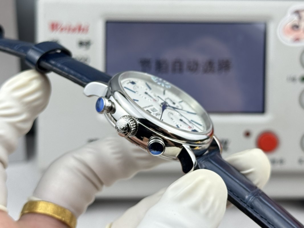 IWC Portofino Chronograph 42mm Stainless Steel White Dial view
