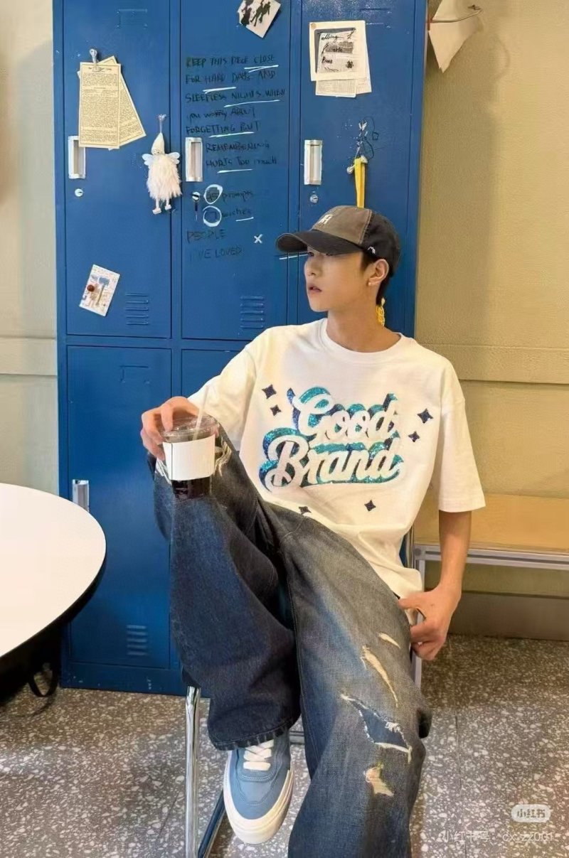 Good Brand Graphic Tee White Blue Print view