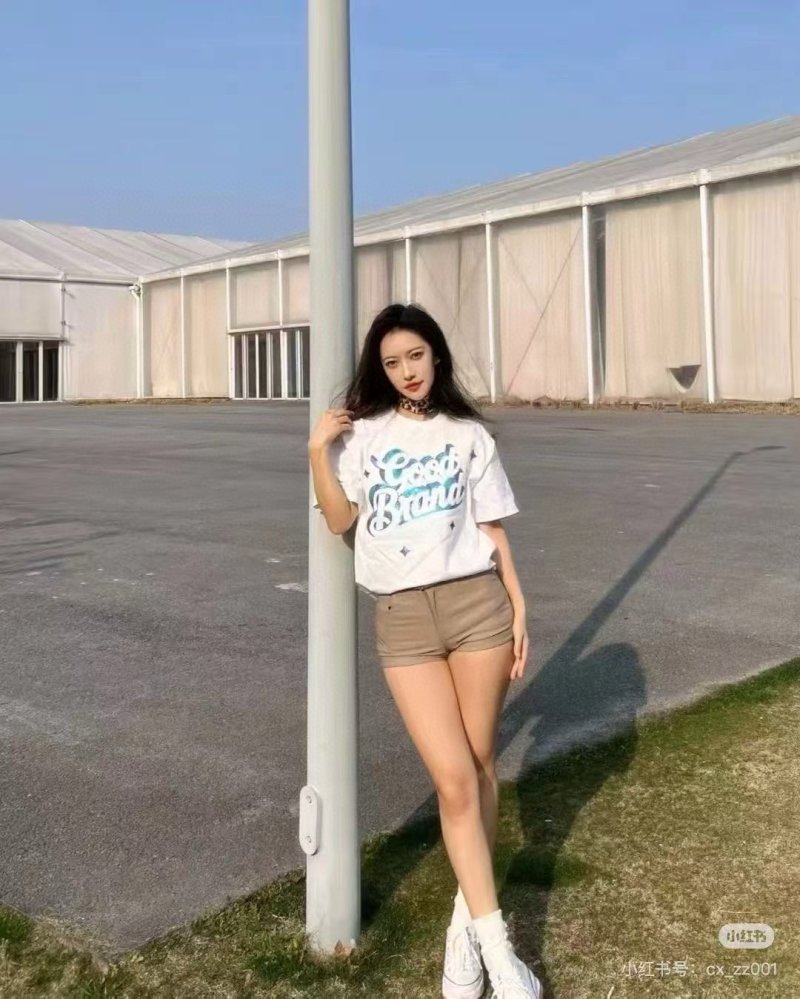 Good Brand Graphic Tee White Blue Print view