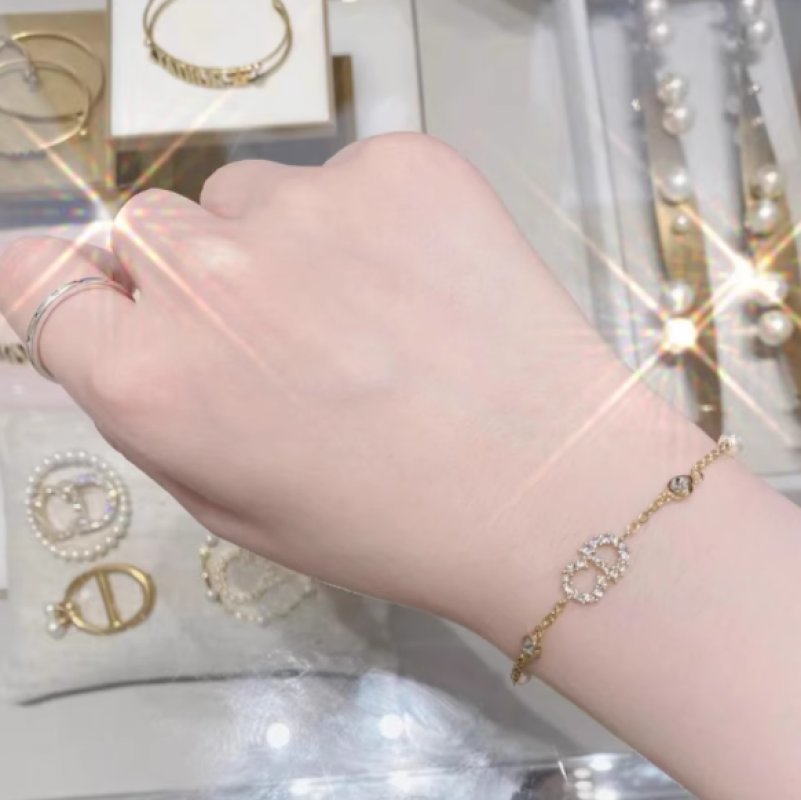 Dior CD Letter Pearl Crystal Chain Bracelet Gold view