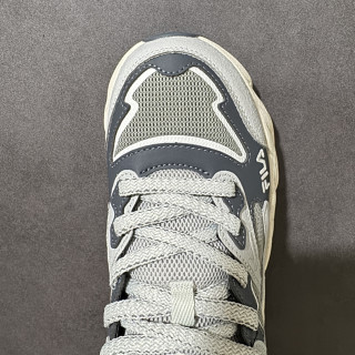 FILA FERN Fern Grass White Navy Low-Top Dad Shoe view 6