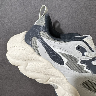 FILA FERN Fern Grass White Navy Low-Top Dad Shoe view 8
